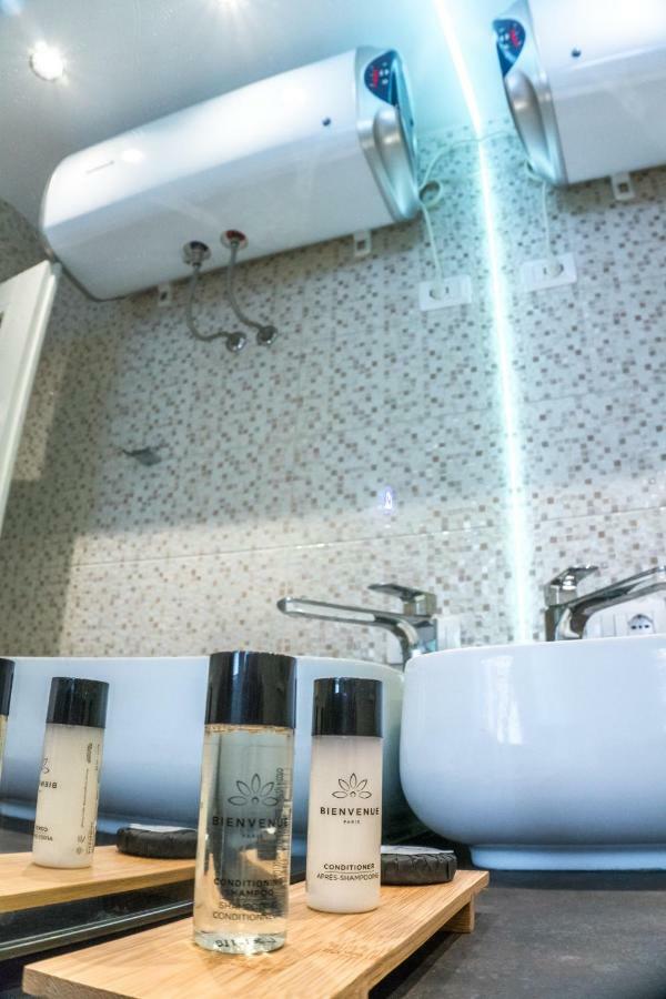 Venere Tirana Suite Deluxe Екстер'єр фото